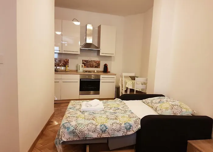 Studio Apartman Via